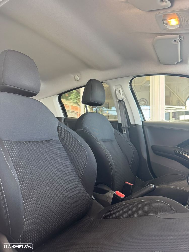 Peugeot 208 1.2 PureTech Active - 13