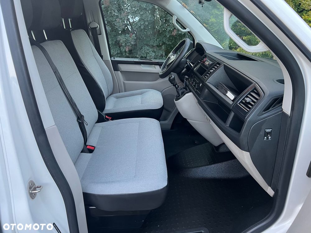 Volkswagen Transporter - 8