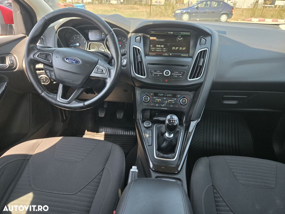Ford Focus 1.0 EcoBoost Titanium - 6