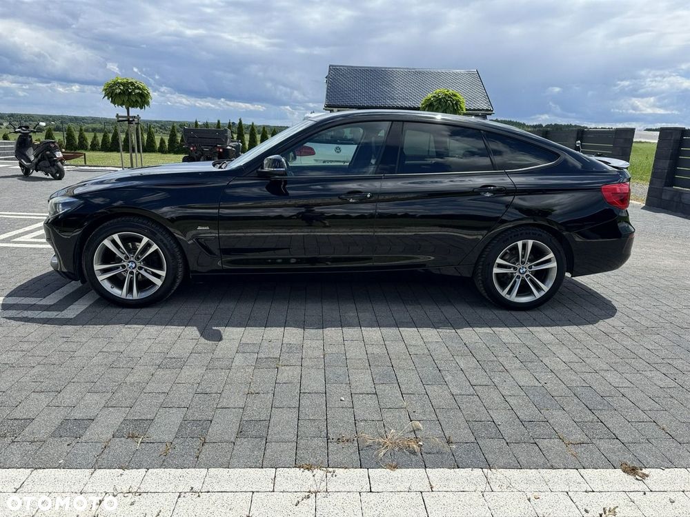 BMW 3GT 318d M Sport - 14