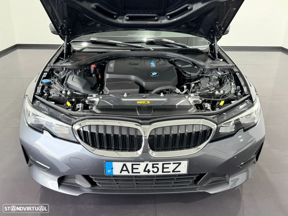 BMW 330 e Corporate Edition Auto - 52