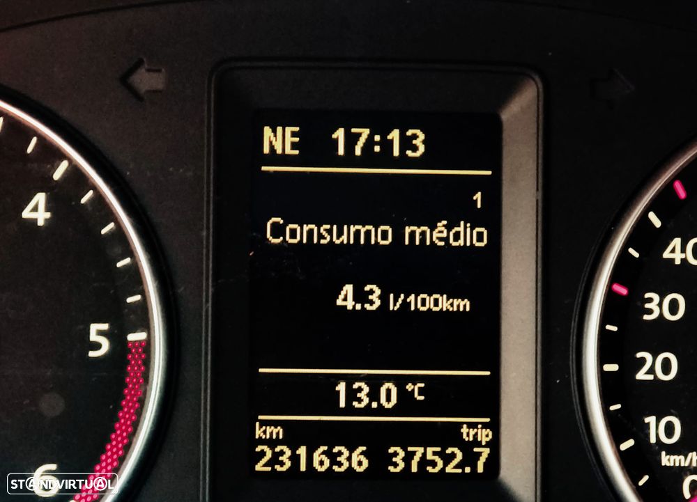 VW Touran 1.6 TDI Blue.Confortline 7L - 6