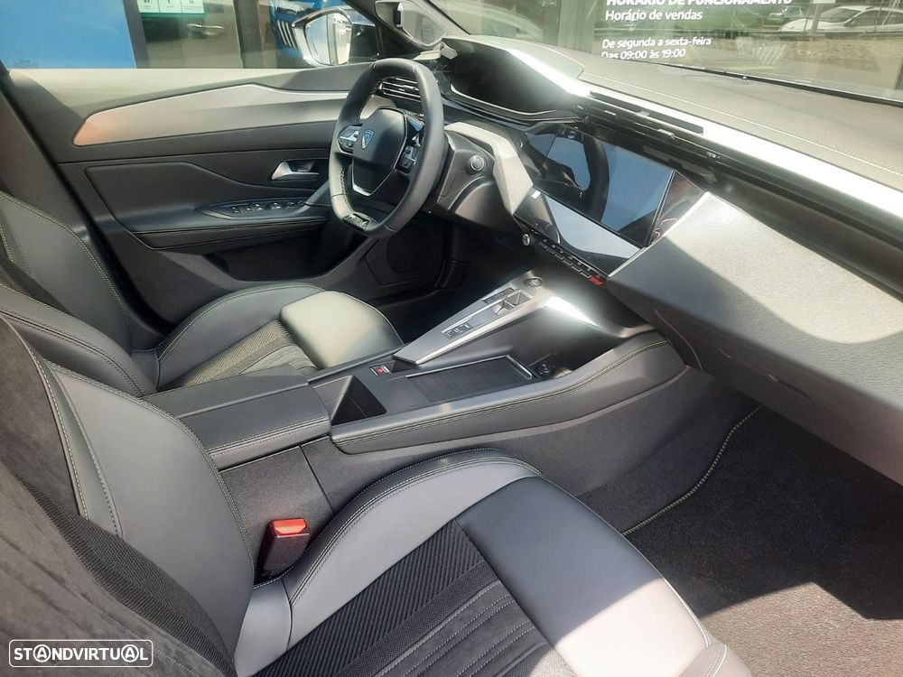 Peugeot 408 - 7