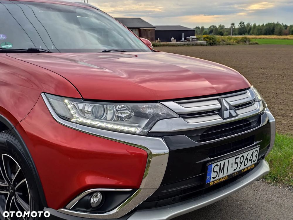 Mitsubishi Outlander 2.0 2WD Inform - 26