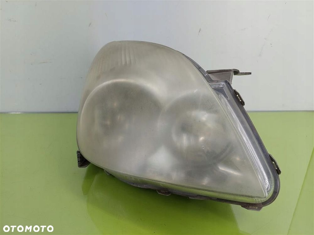 Reflektor lampa przód prawa Toyota Corolla Verso I 2001-2004 UPM60GF20 - 7