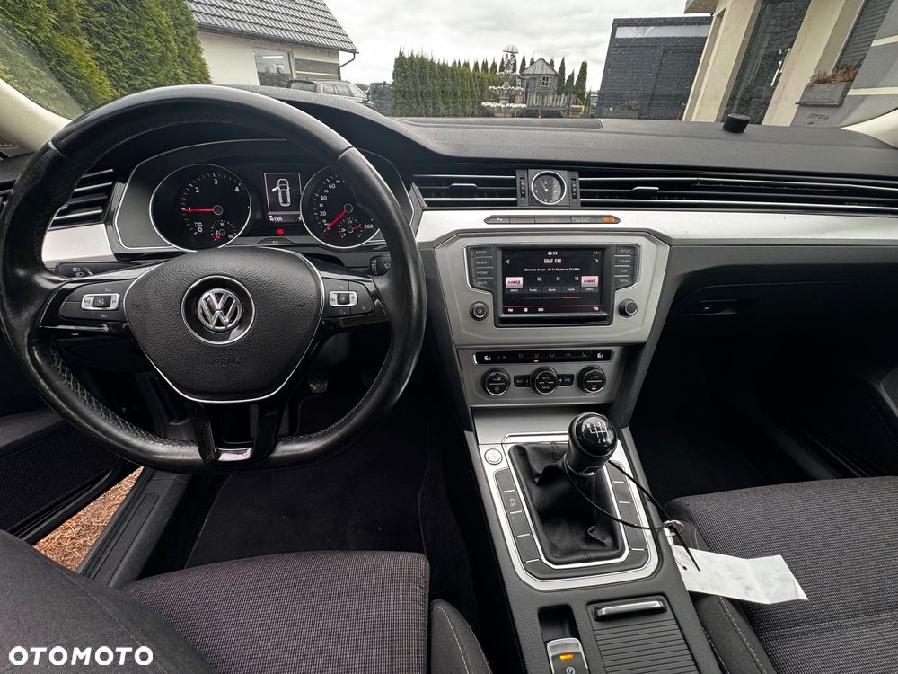 Volkswagen Passat Variant 2.0 TDI (BlueMotion Technology) Comfortline - 22