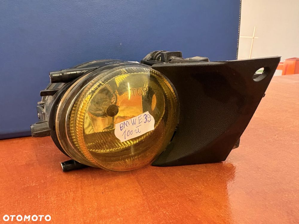 LAMPA PRZECIWMGIELNA HALOGEN ŻÓŁT BMW E39 - 1