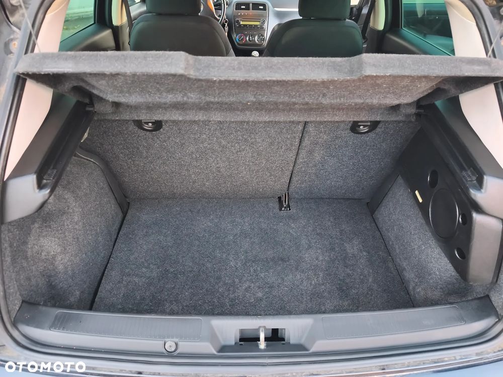 Fiat Punto 1.4 16V Dynamic - 35