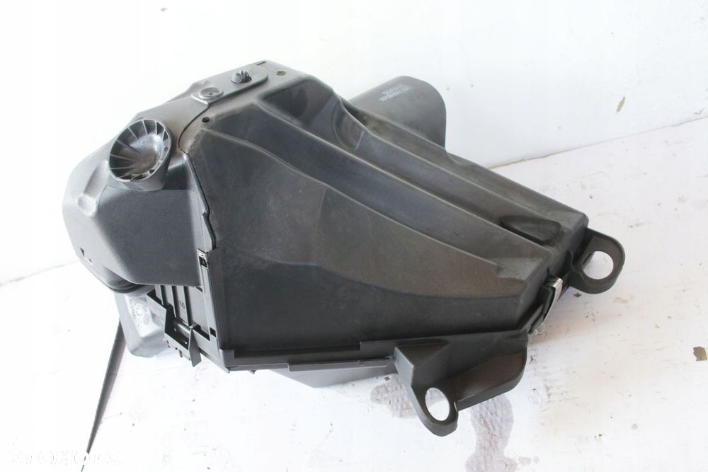 filtr powietrza BMW E87 1.8 d - 3