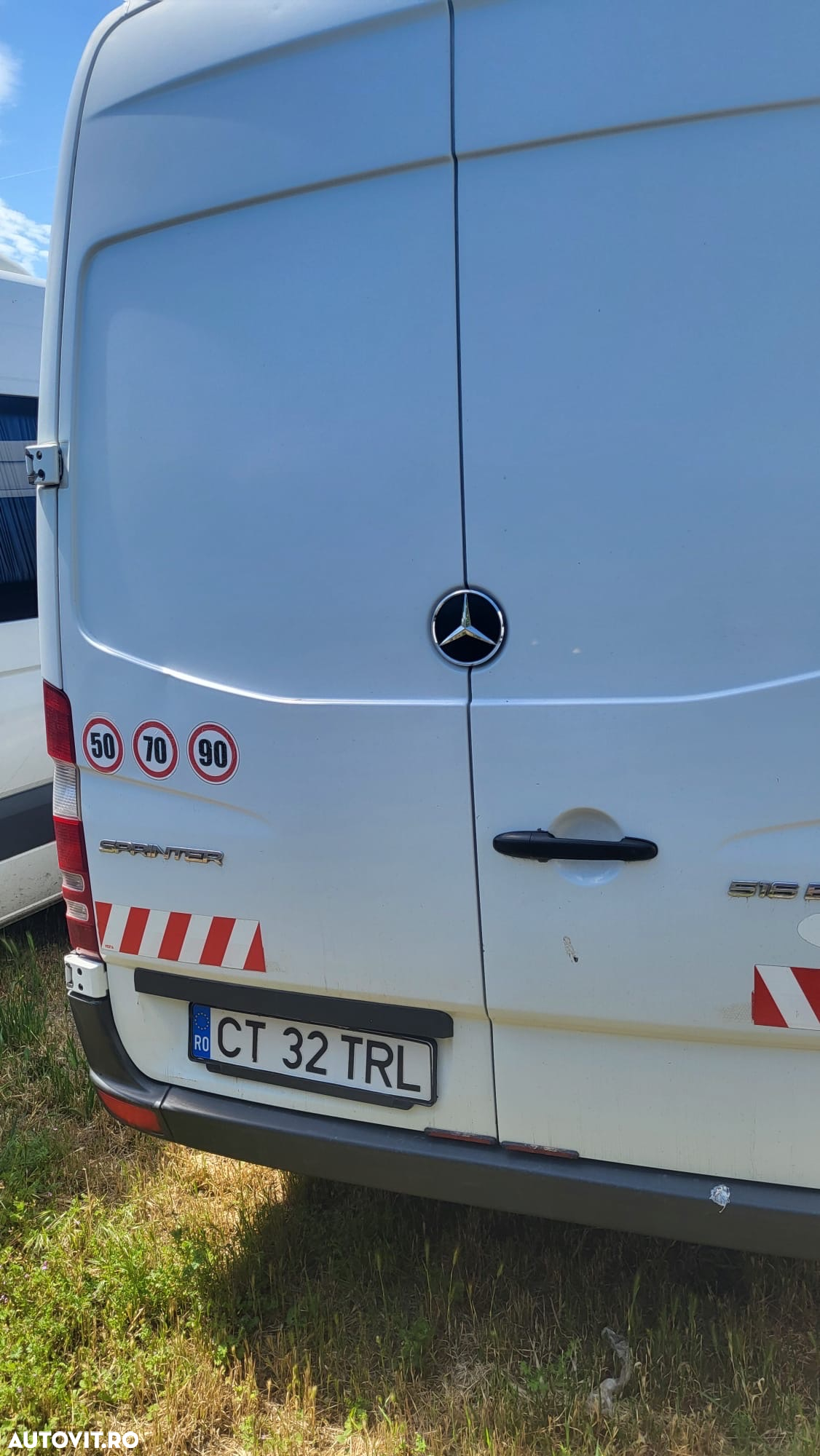 Mercedes-Benz Sprinter - 5