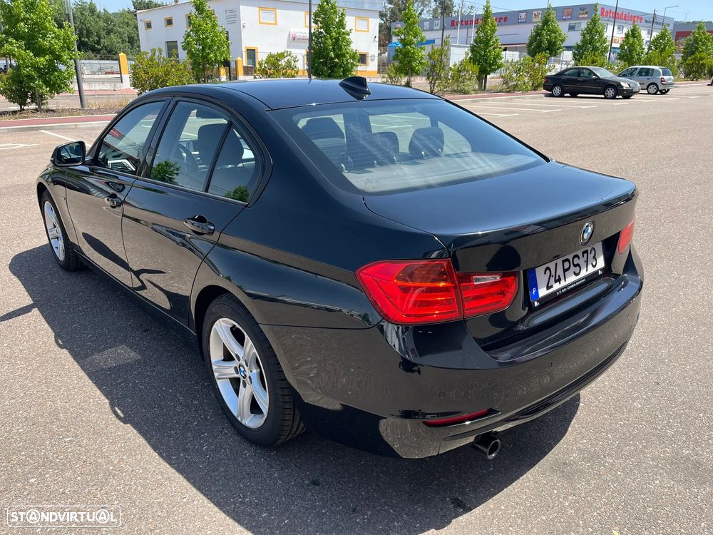 BMW 318 d Line Sport - 3