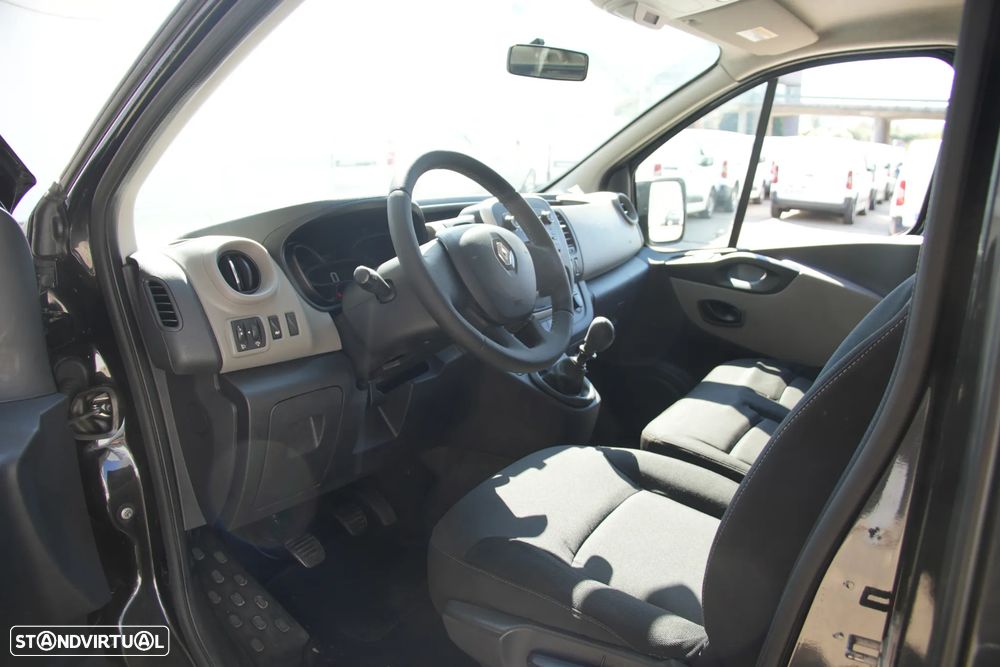 Renault Trafic 9Lugares 1.6DCI - 8