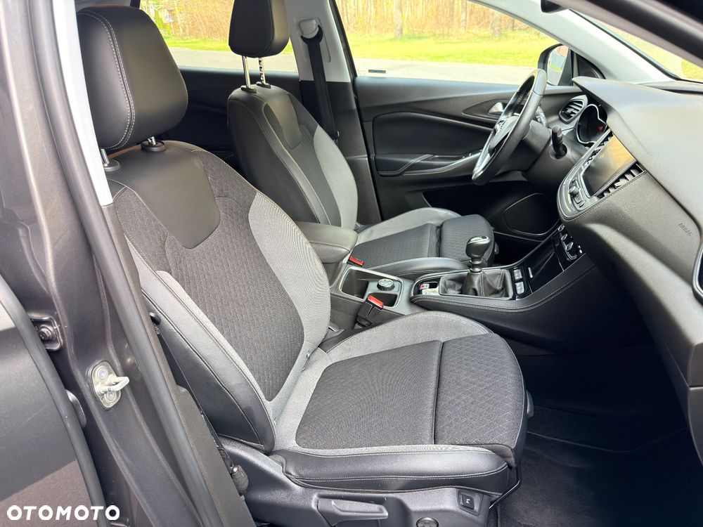 Opel Grandland X 1.2 Start/Stop Business INNOVATION - 25