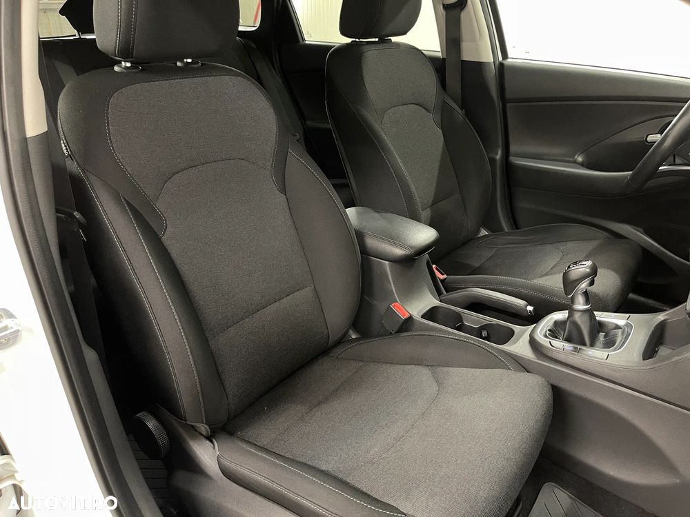 Hyundai i30 1.5 110CP M/T Highway - 10