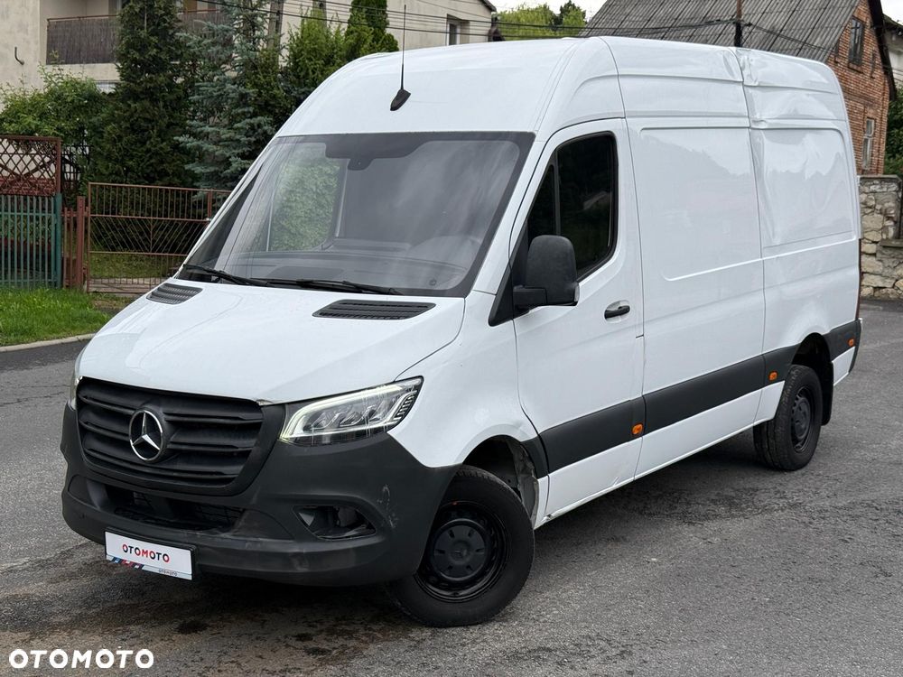 Mercedes-Benz SPRINTER - 24