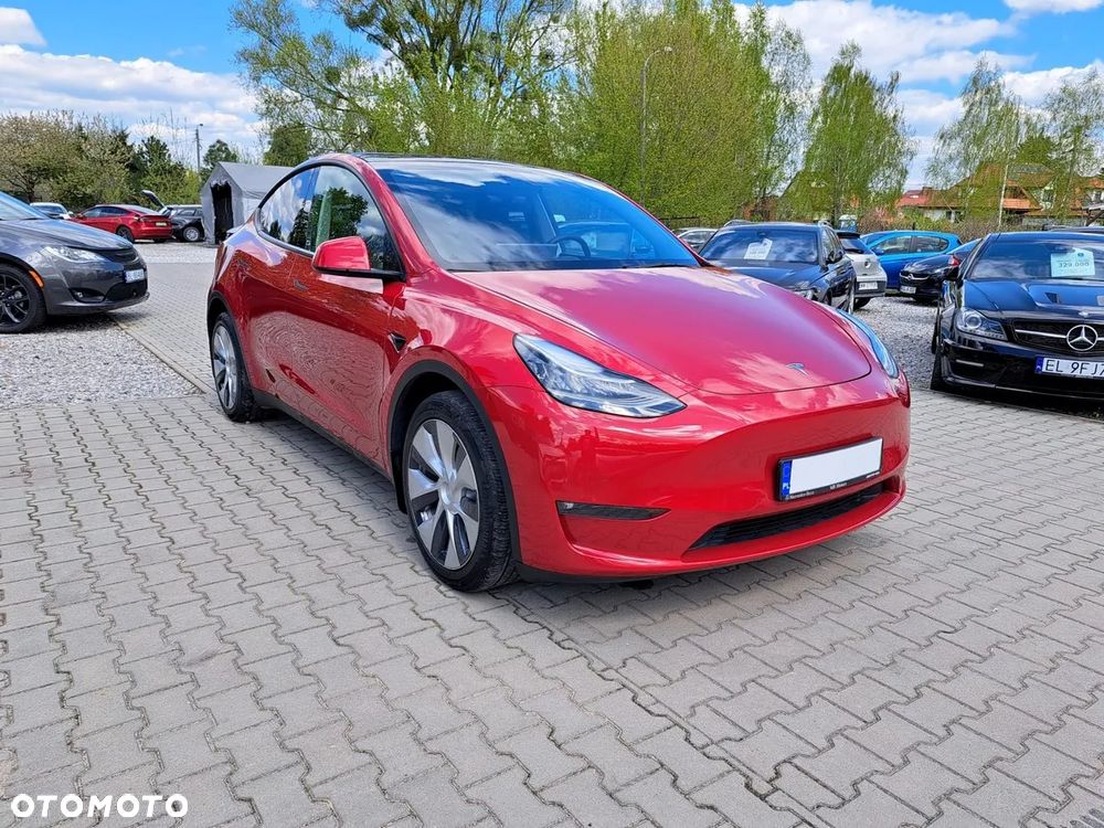 Tesla Y Model Long Range Dual Motor AWD - 3