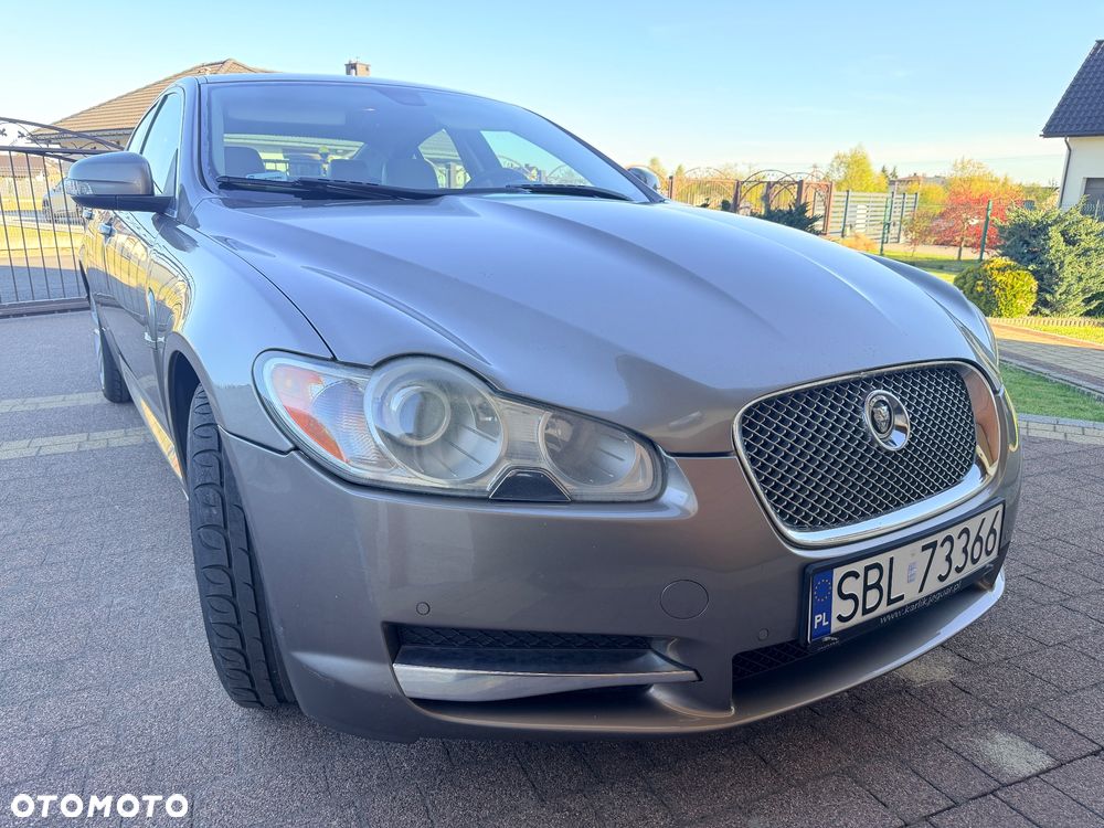 Jaguar XF 2.7 V6 Premium Luxury - 6