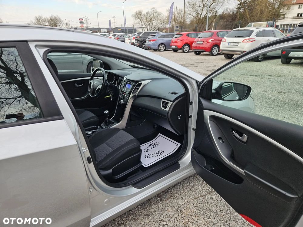 Hyundai i30 1.4 Comfort - 28