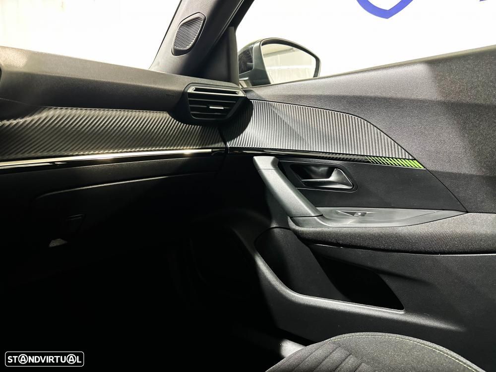 Peugeot 2008 1.2 PureTech Allure Pack - 43