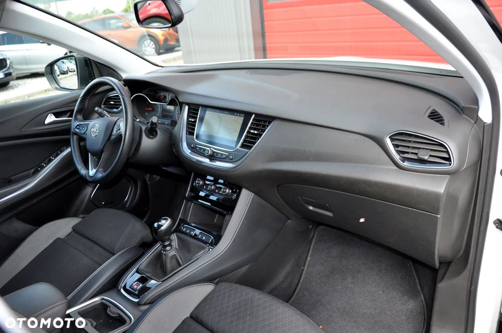 Opel Grandland X 1.2 Start/Stop INNOVATION - 32