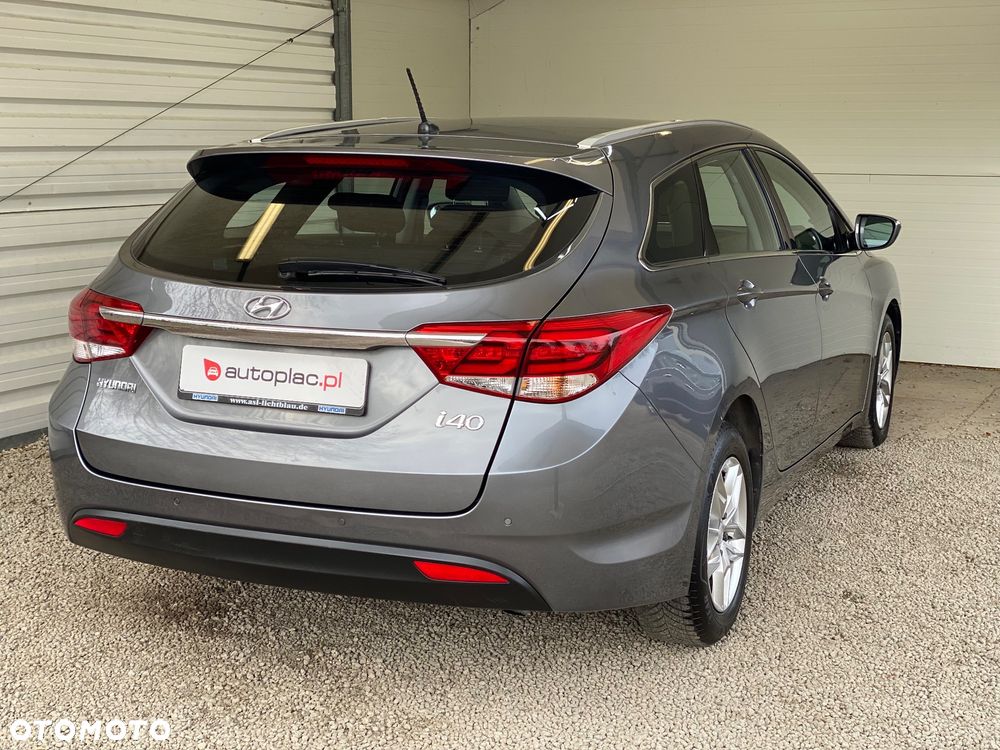 Hyundai i40 Kombi blue 1.6 Trend - 29
