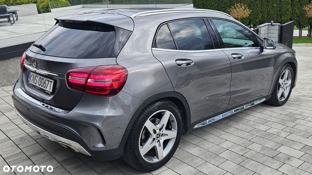 Mercedes-Benz GLA 200 7G-DCT AMG Line - 5