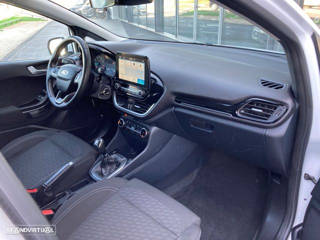Ford Fiesta 1.0 EcoBoost Hybrid S&S TITANIUM - 30