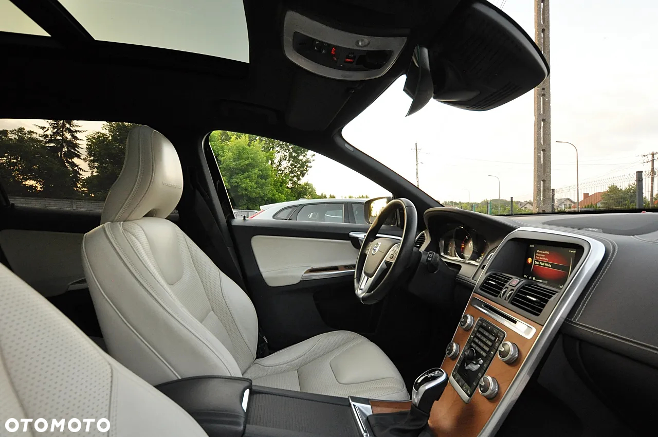 Volvo XC 60 D4 Inscription - 26