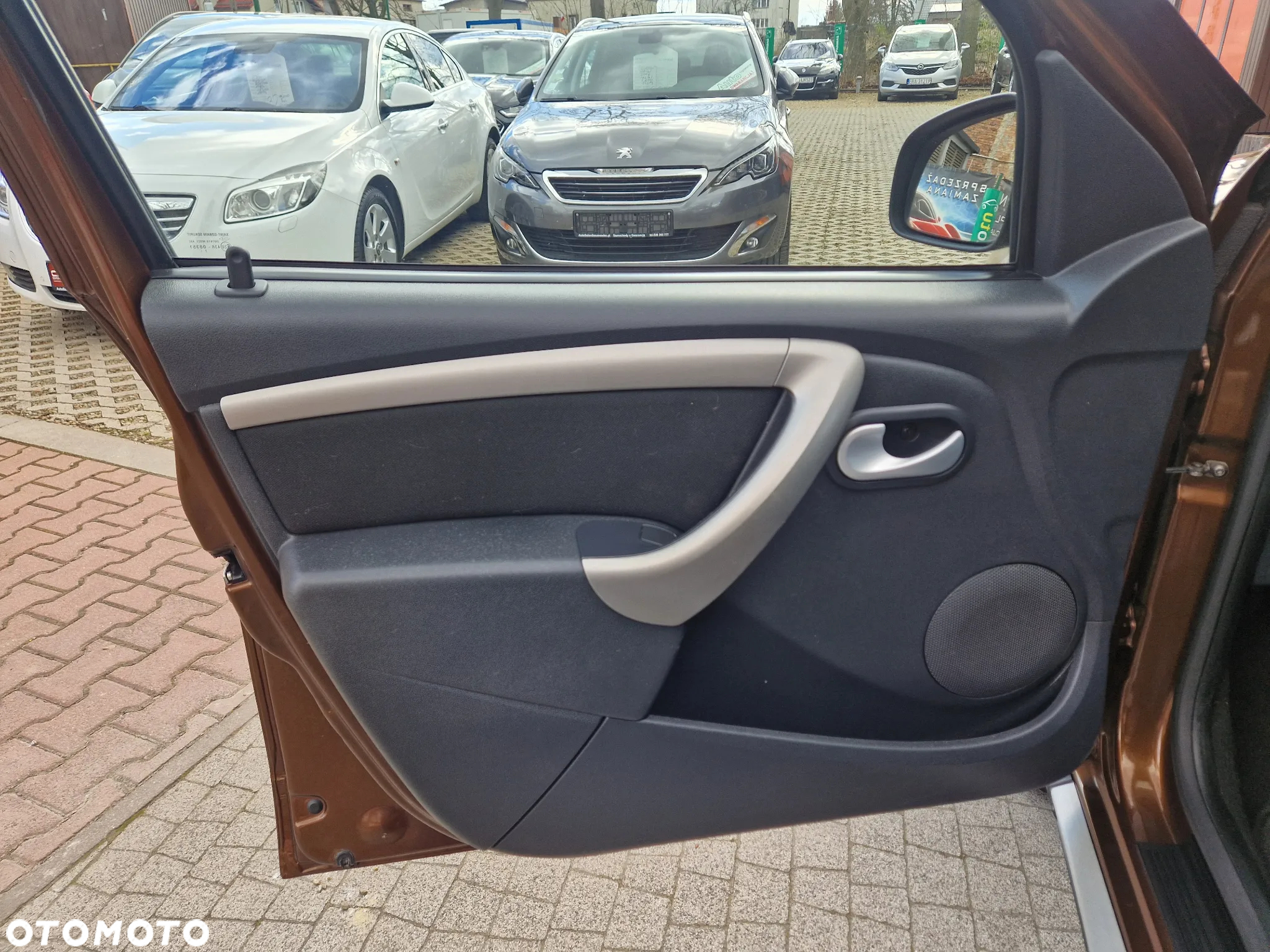 Dacia Duster 1.6 16V 4x2 Prestige - 18