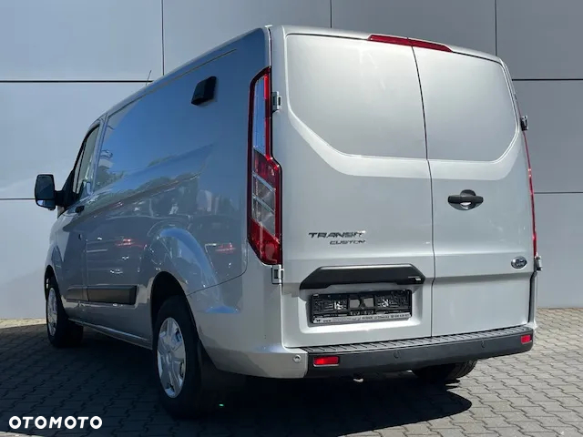 Ford Transit Custom - 10
