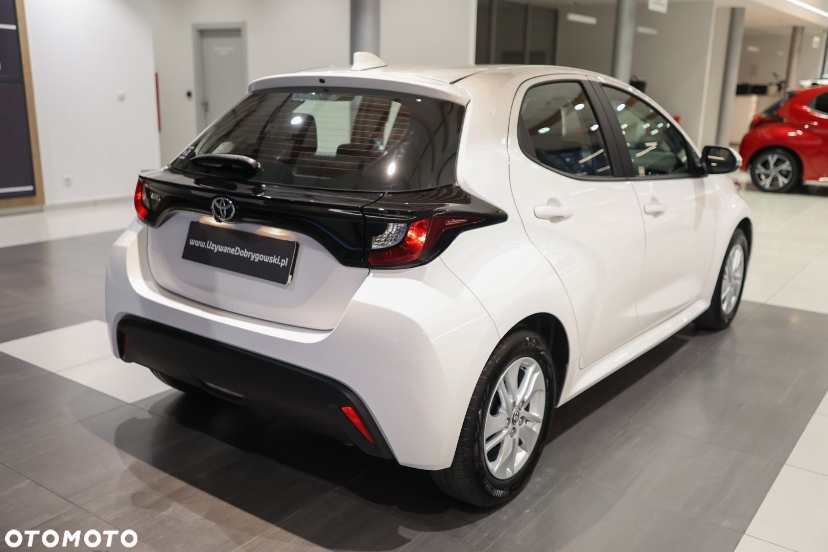 Toyota Yaris - 32