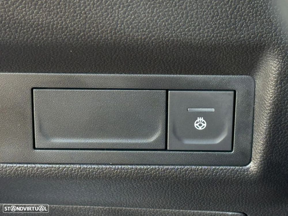 Renault Captur 1.6 E-Tech Full Hybrid Techno - 28