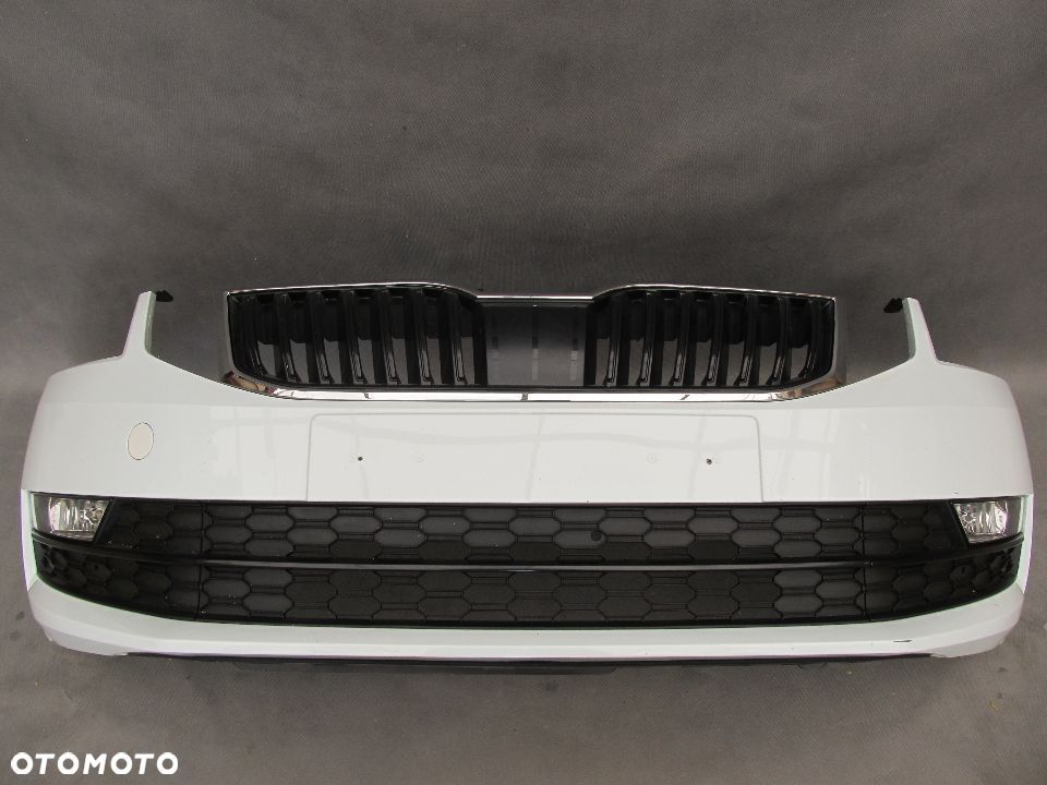 Zderzak przedni Skoda Octavia 3 17-20 Bez otw LF9F - 3