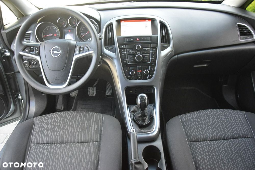 Opel Astra 1.6 Active EU6 - 22