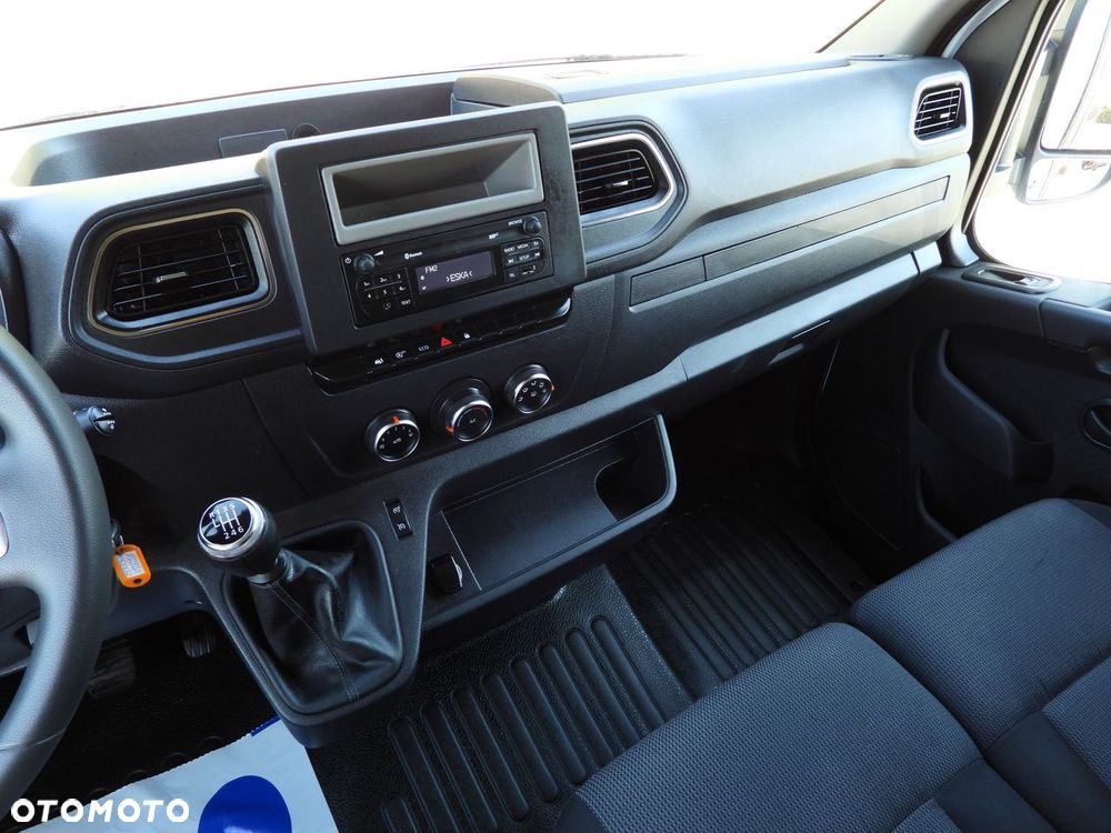 Renault MASTER PLANDEKA 10 PALET WEBASTO TEMPOMAT LEDY KLIMATYZACJA  165KM - 31