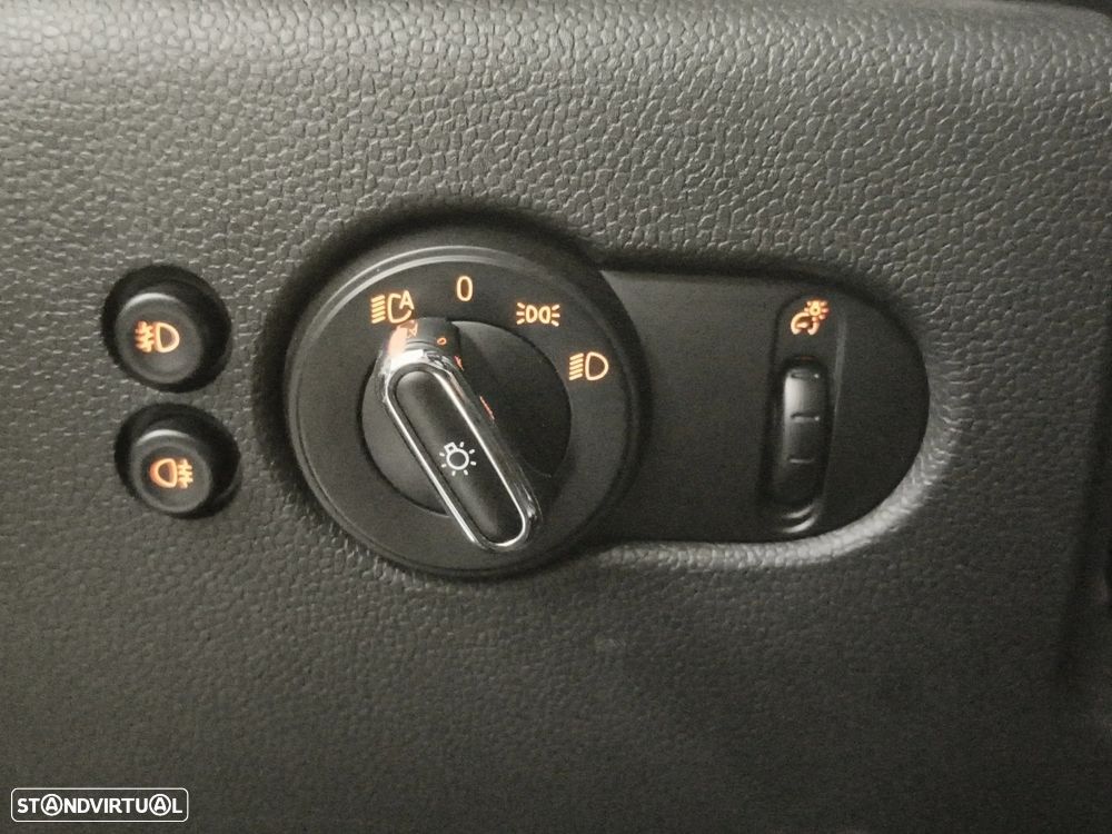 MINI 5 Portas Cooper S Auto - 14