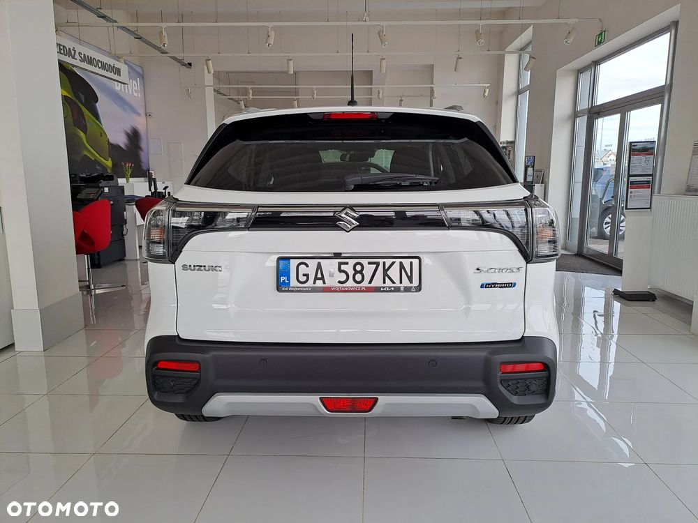 Suzuki SX4 S-Cross 1.5 DualJet Hybrid Premium AGS - 4