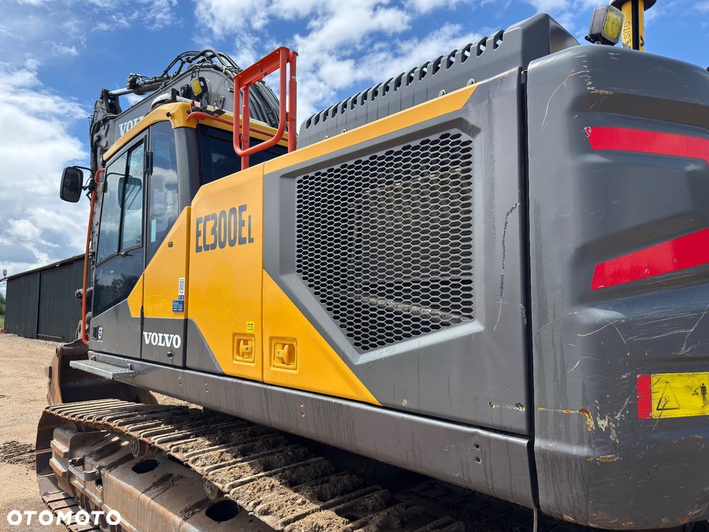 Volvo EC 300 EL - 5