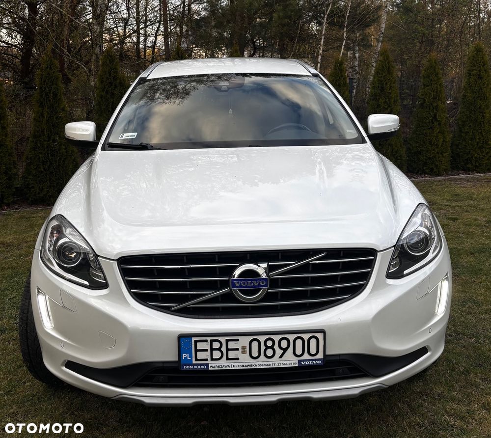 Volvo XC 60 D5 AWD Momentum - 2