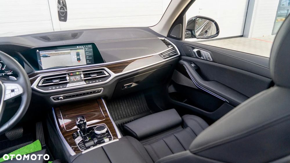 BMW X7 xDrive40i - 14