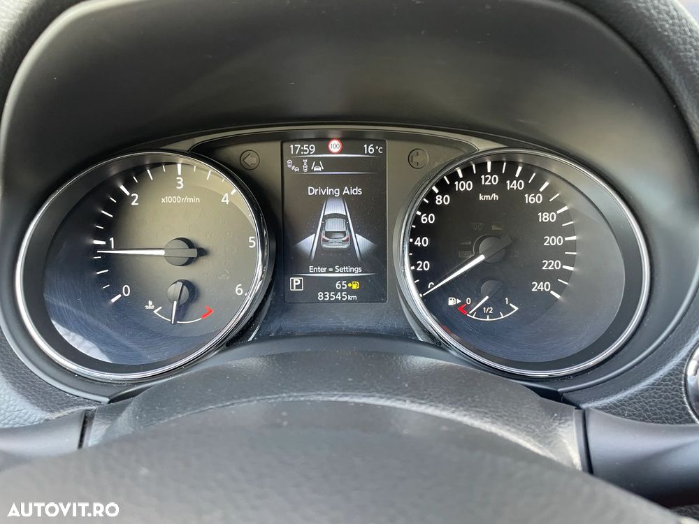 Nissan Qashqai 1.6 DCI Xtronic TEKNA+ - 25