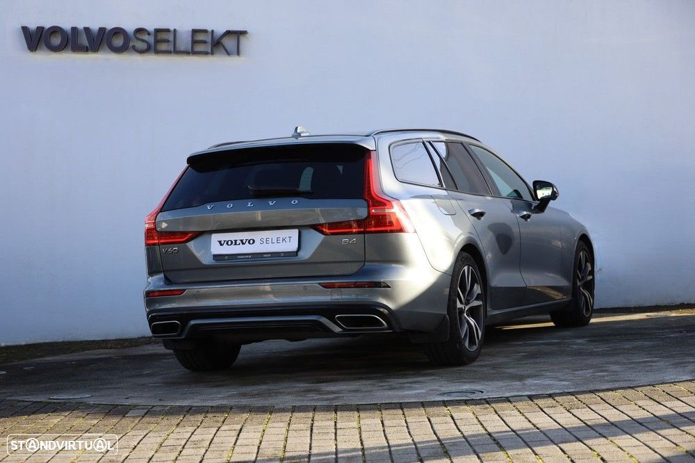 Volvo V60 2.0 B4 R-Design Geartronic - 33