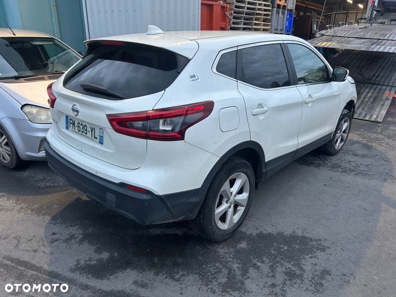 Nissan Qashqai - 4