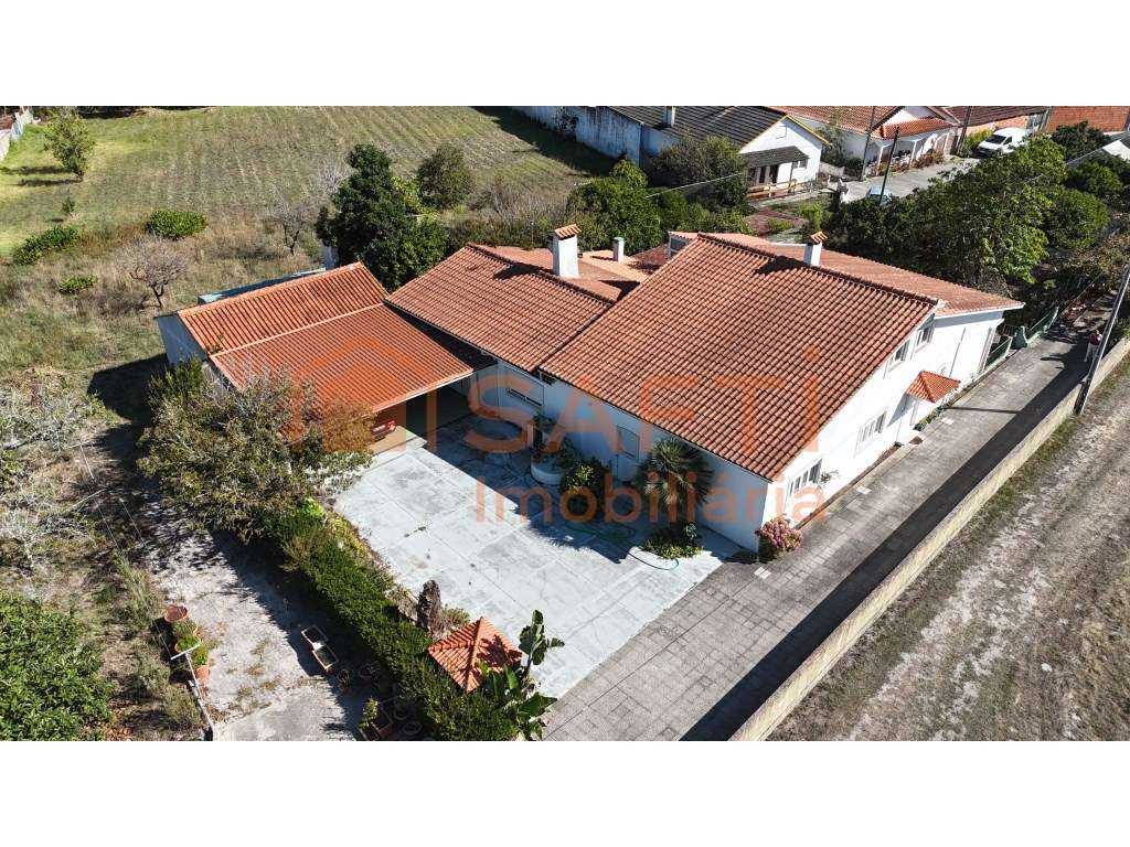 Quintinha Independente T5 com garagem, Várzea, Marinha Grande - Grande imagem: 3/21