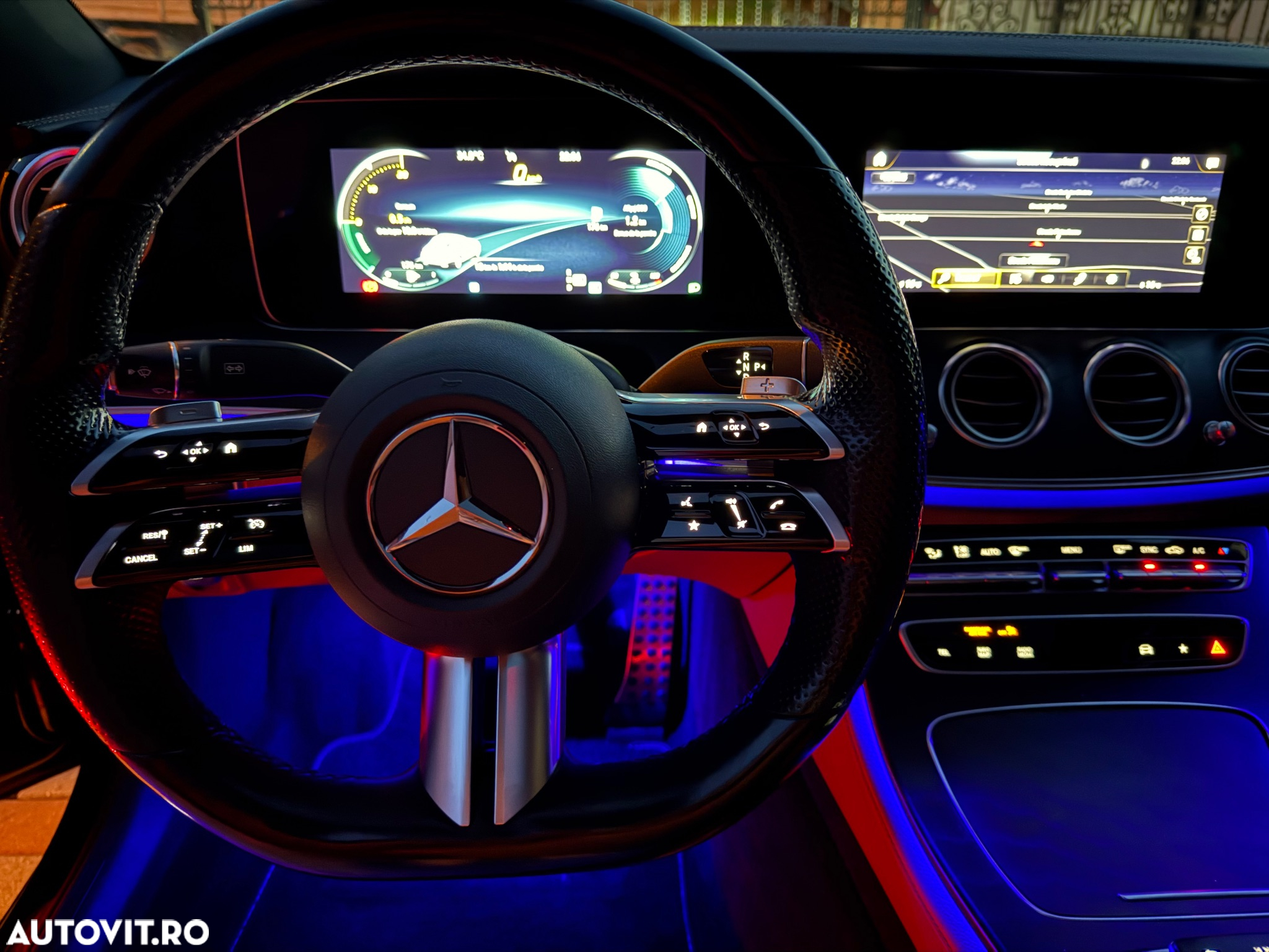 Mercedes-Benz E 220 d Aut. - 29