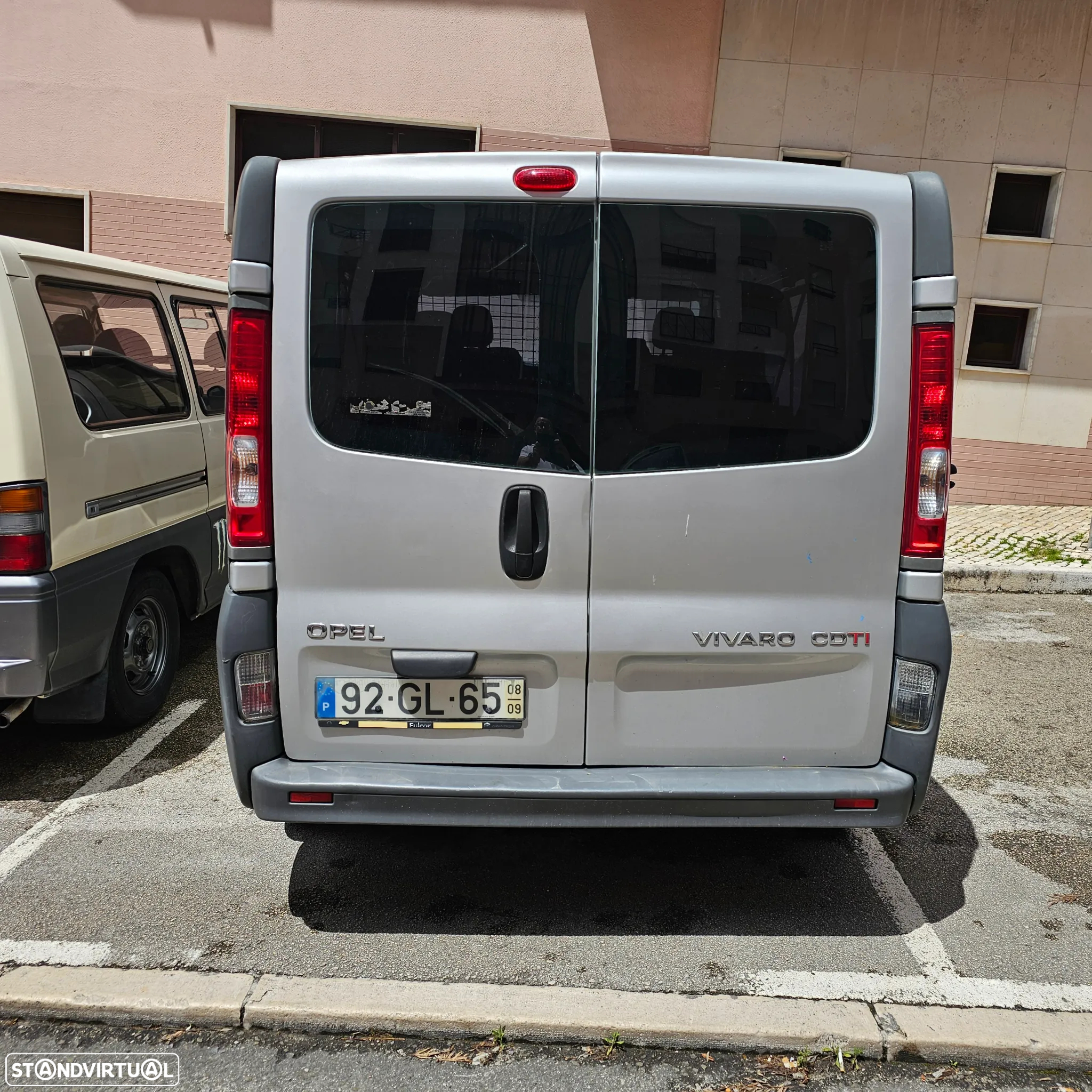 Opel Vivaro 2.0 CDTi L1H1 2.7T 6L - 8