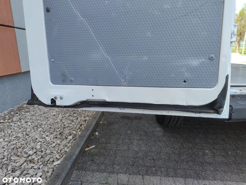 Peugeot BOXER PO LIFTINGU 2.2 HDI (130KM) 6-BIEGÓW (L2H2) STAN IDEALNY KLIMA TEMPOMAT NIE MA RDZY SERWIS KM ! ! ! - 35