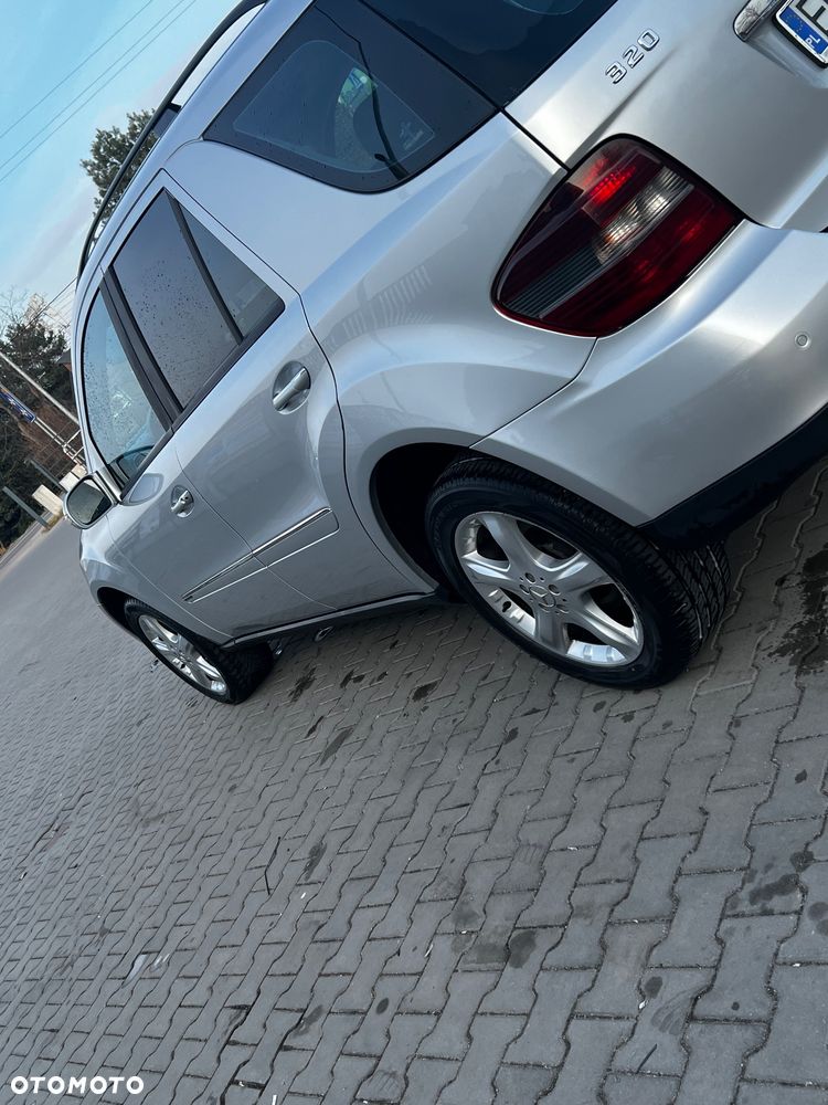 Mercedes-Benz ML - 4