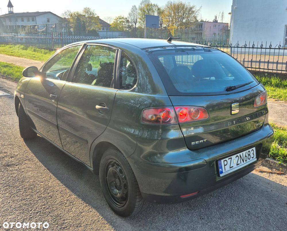 Seat Ibiza 1.4 16V Signo - 3