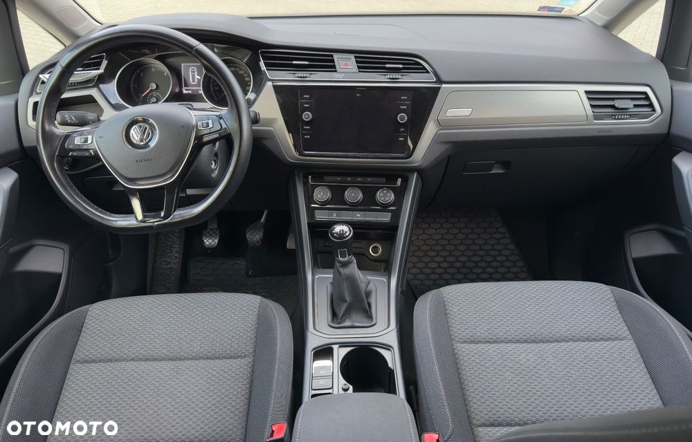Volkswagen Touran 1.6 TDI BMT SCR Comfortline - 12